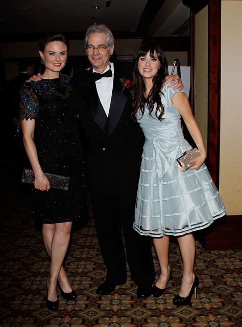 are zooey deschanel and emily deschanel related|emily and zooey deschanel parents.